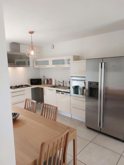 T3 Climatise, Parking Et Jardin Quartier Des Marots A Colomiers Apartment Exterior foto
